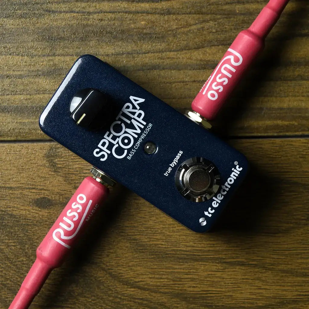 tc-electronic-spectracomp-mini-bass-compressor_2_lifestyle_1024x_fc179b30-74d7-4640-a2bd-cb1b2aab0756.webp
